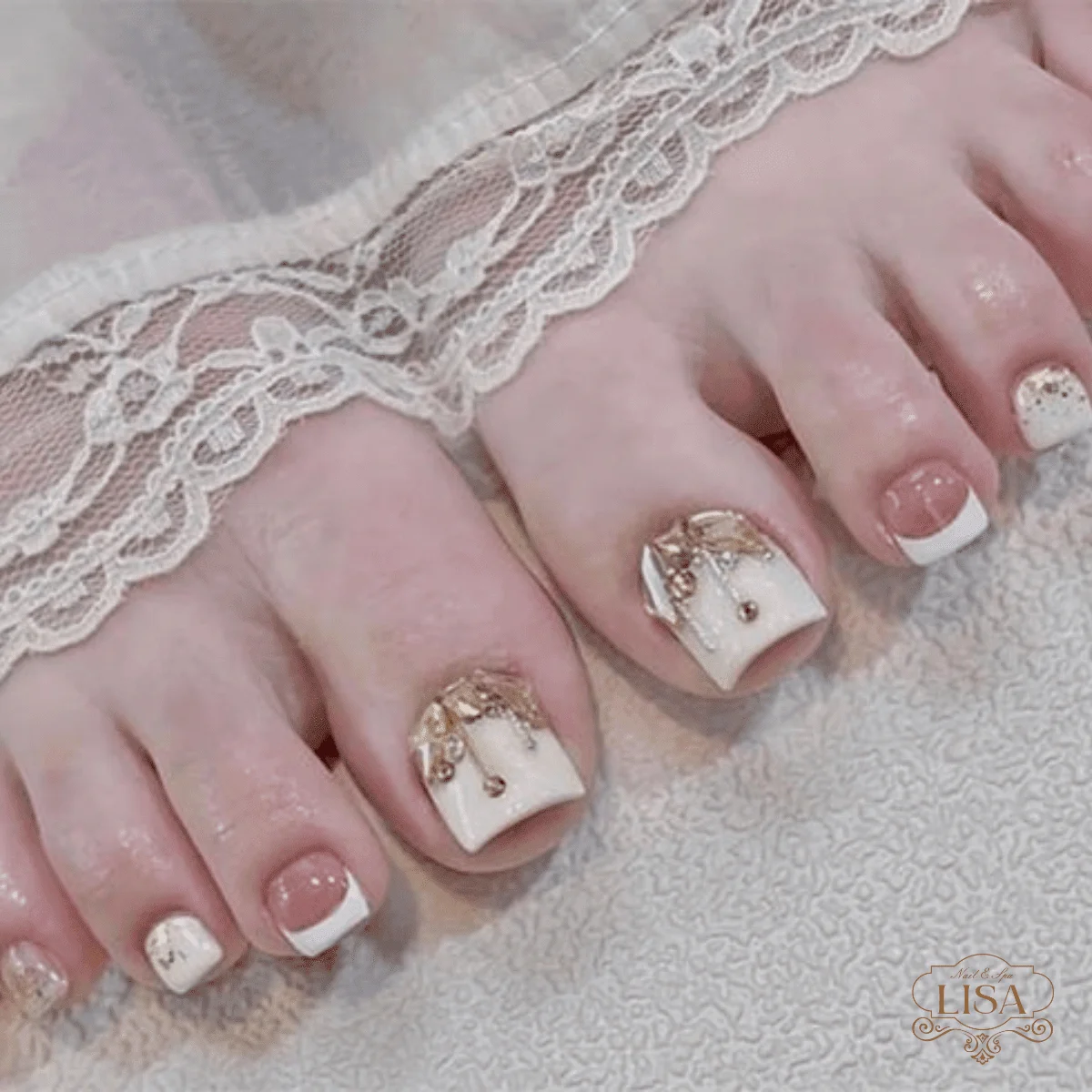 Mẫu nail đính đá