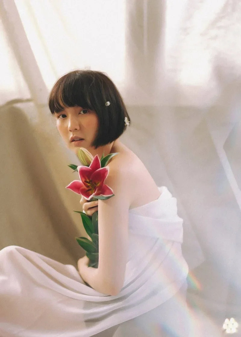 Hải Tú gợi cảm trong bộ album ảnh khỏa thân