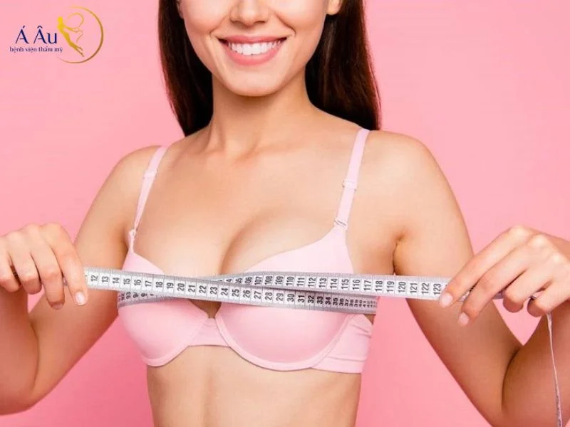 gái xinh vú to - mẫu 43