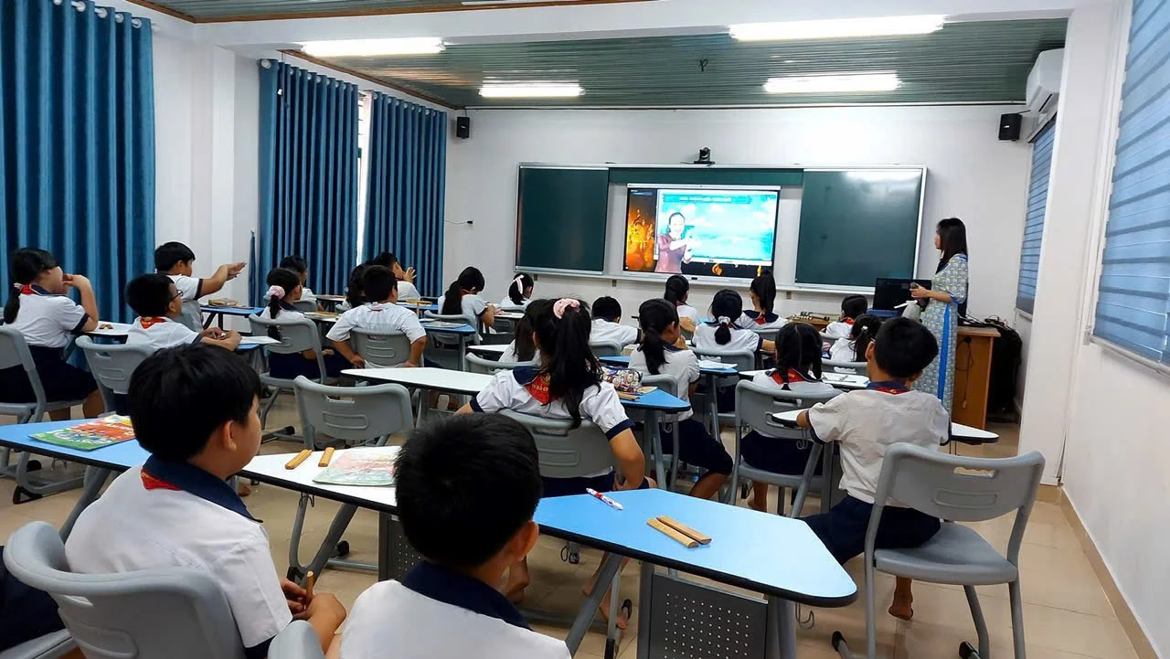 Vươn xa mô hình lớp học số - Báo Người Lao Động