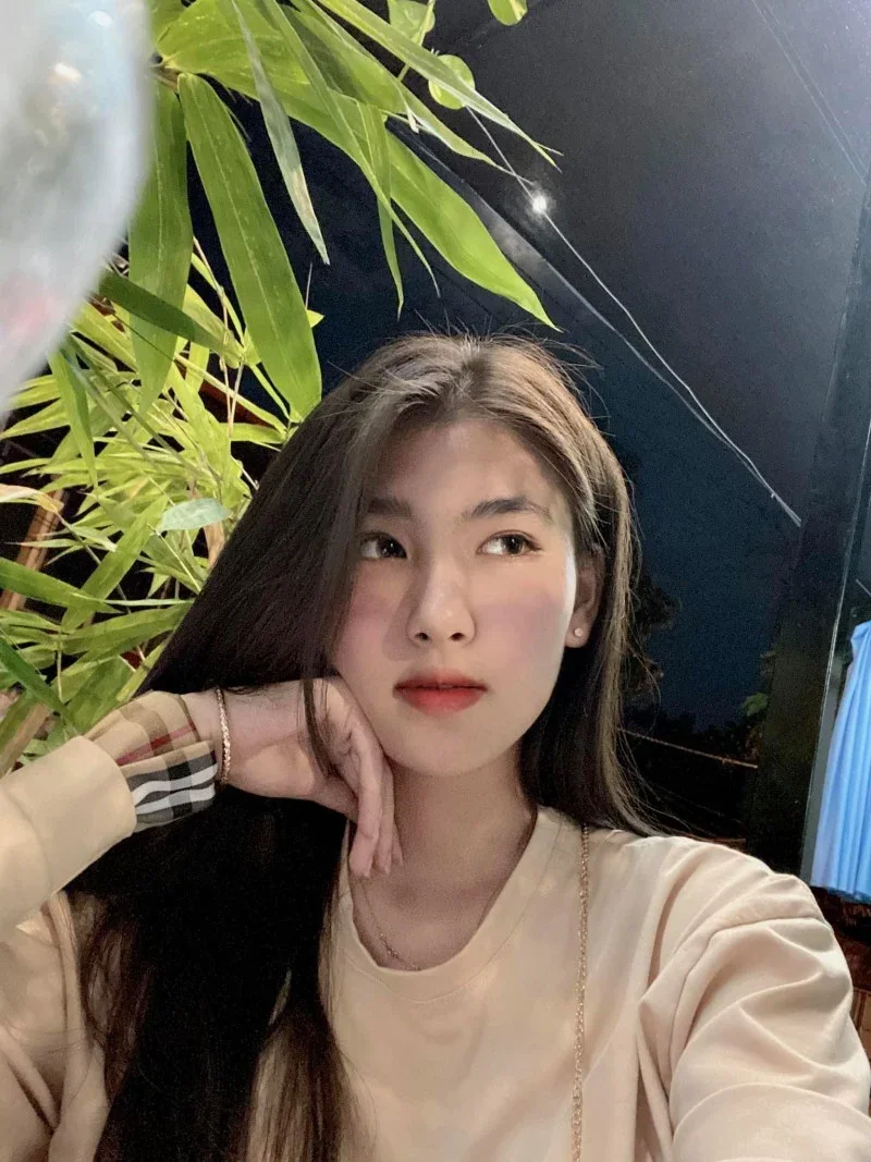 Nữ sinh miền gái đẹp Cần Thơ gây chú ý vì quá xinh tại Hoa hậu Thế giới Việt Nam