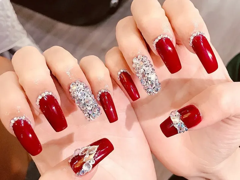 Mẫu móng tay đẹp cho da trắng