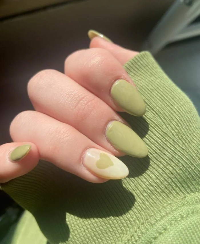 120+ mẫu nail màu xanh màu lá xinh khiến nàng mê mẩn