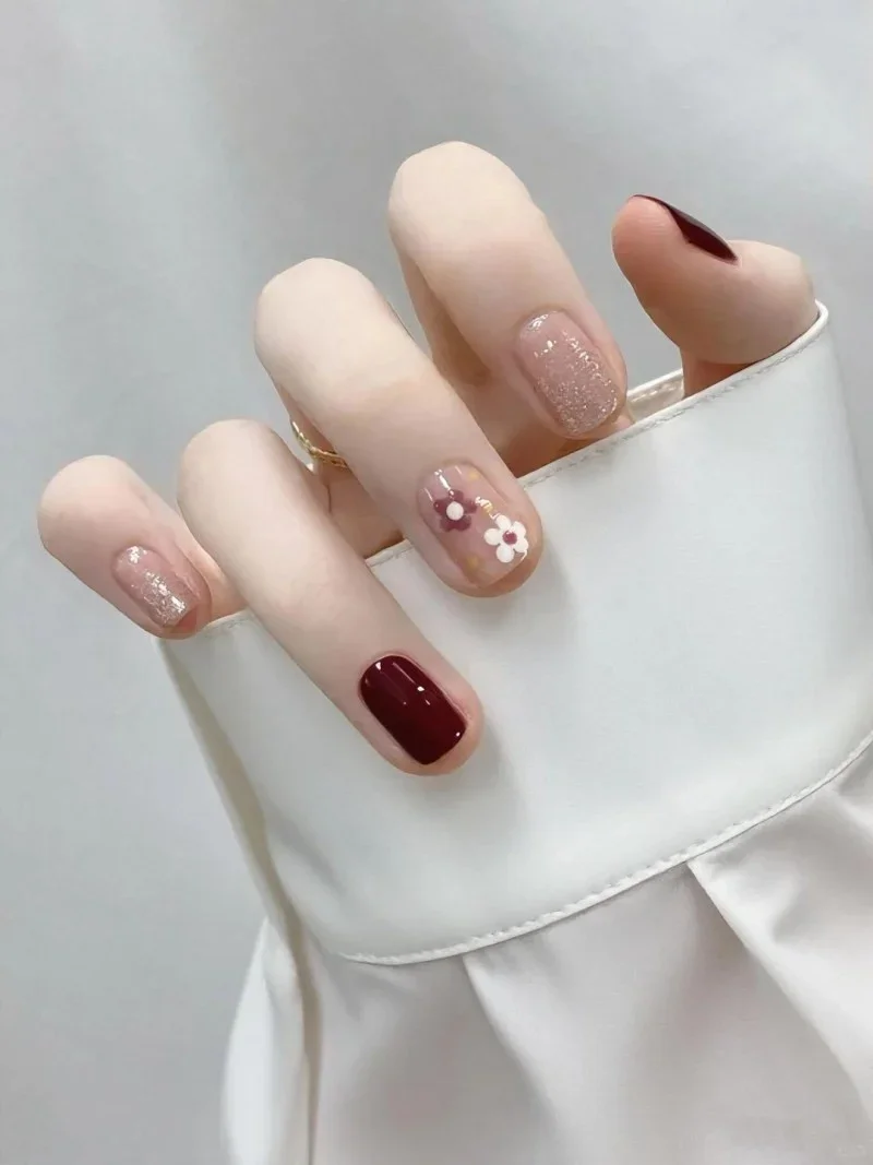 những mẫu nail đẹp cho móng ngắn (12)