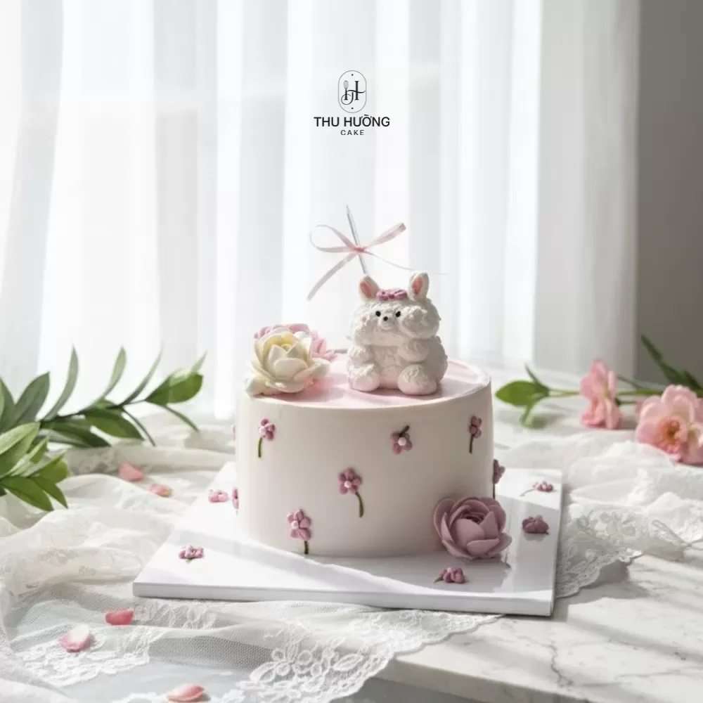 Bánh sinh nhật thỏ hồng đáng yêu