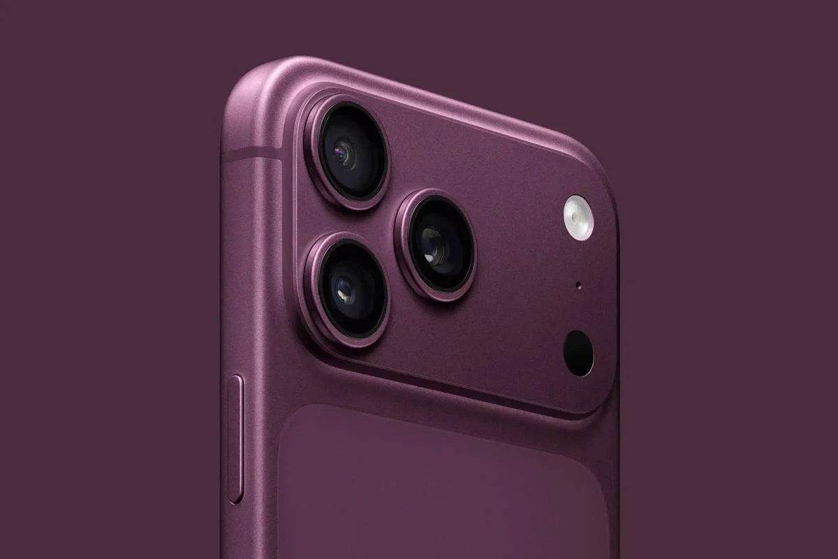 Mặt lưng iPhone 18 Pro Max màu tím