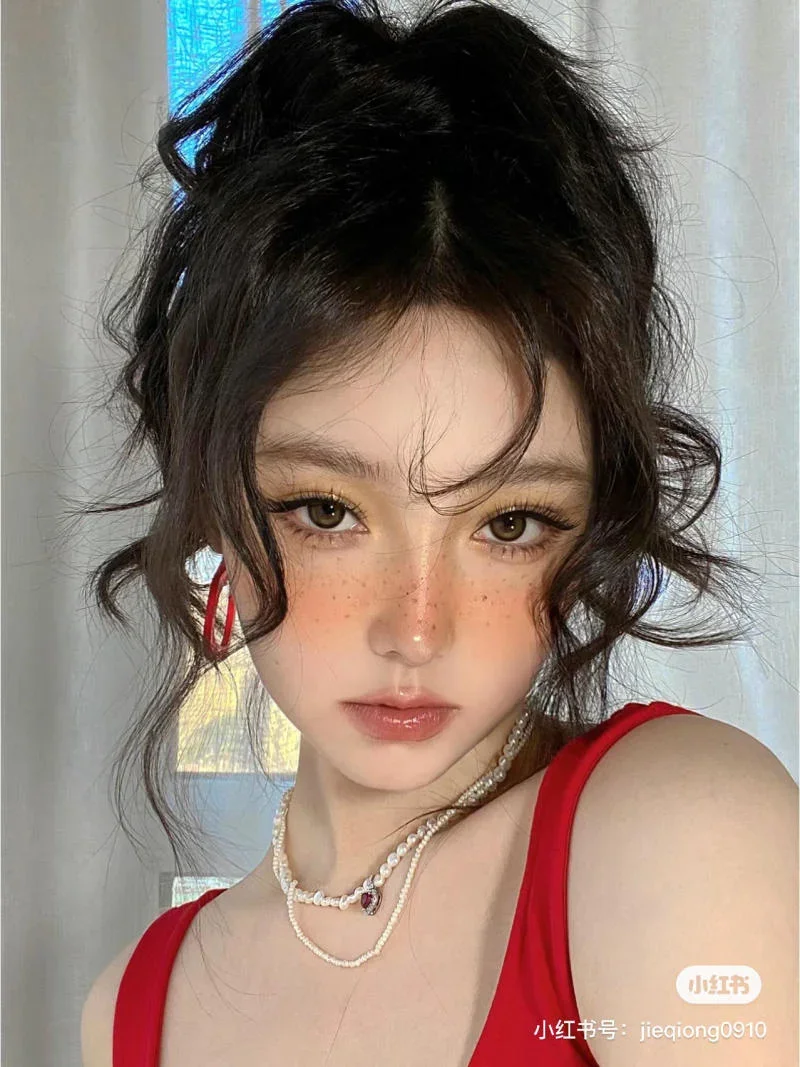 Tóc mái bay buộc cao